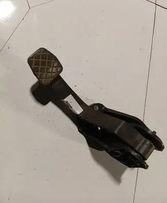 Skoda Octavia Mk2 (1Z) Clutch pedal 1K1721059BD
