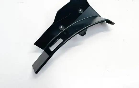 Subaru Outback (BS) Rear/tail light trim molding 946074