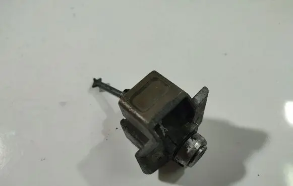 Jaguar X-Type Front door lock (next to the handle) 