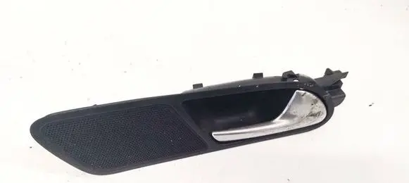 Volkswagen Tiguan Rear door interior handle 5N0839114