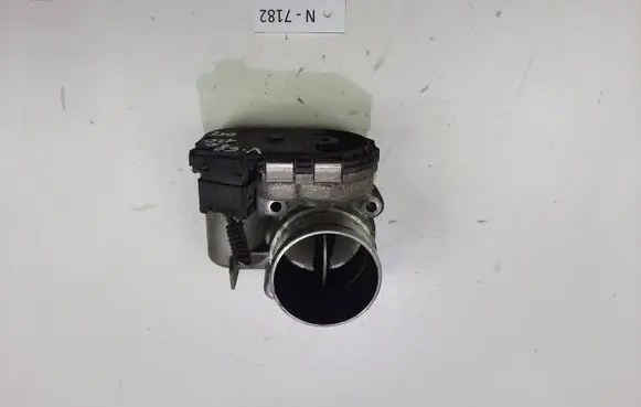 Volvo V60 Throttle valve 31216665