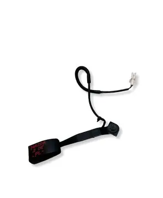 Mazda 2 Front seatbelt buckle 745647