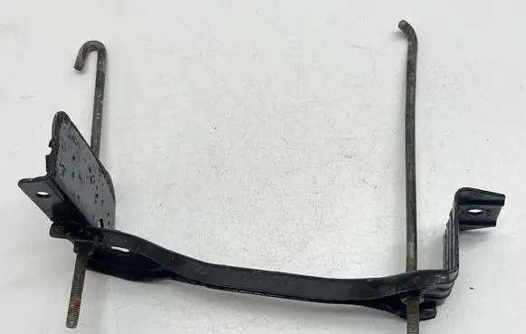 Battery bracket