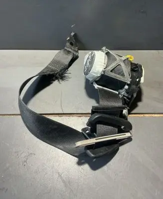 Mercedes-Benz ML W164 Front seatbelt 34013482