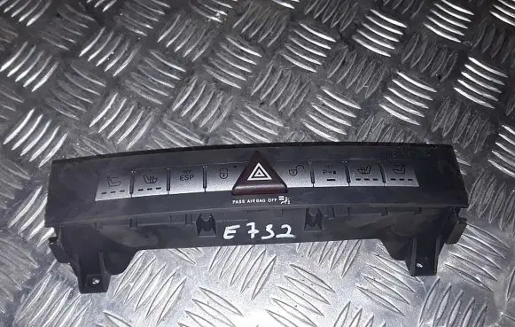 ESP (stability program) switch