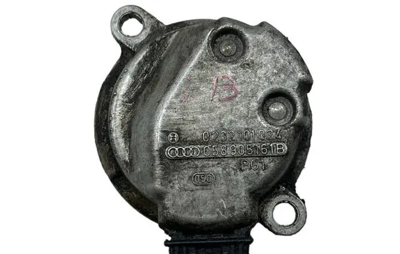 Audi A8 S8 D2 4D Camshaft position sensor 058905161B 0232101024