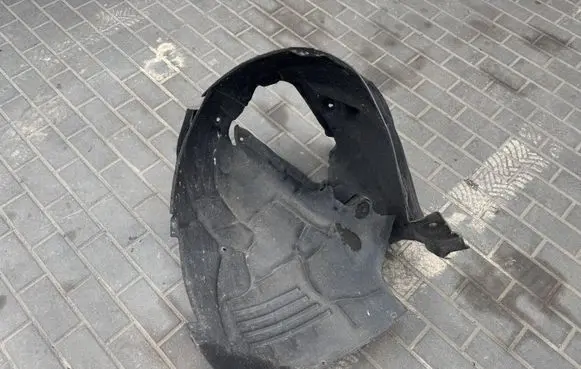 Volkswagen Touareg III Front wheel arch liner splash guards 760805911D