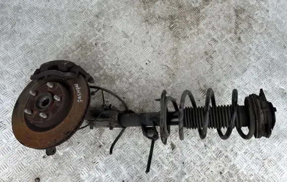 Nissan Qashqai Front wheel hub spindle knuckle