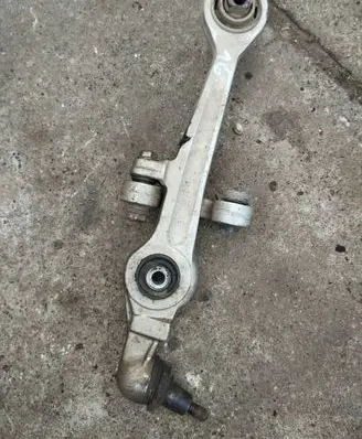Volkswagen PASSAT B5.5 Front lower control arm/wishbone