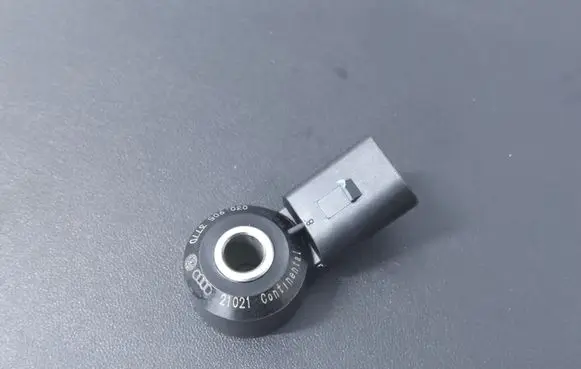Skoda Fabia Mk3 (NJ) Detonation knock sensor 030905377D