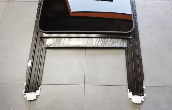 Sunroof set