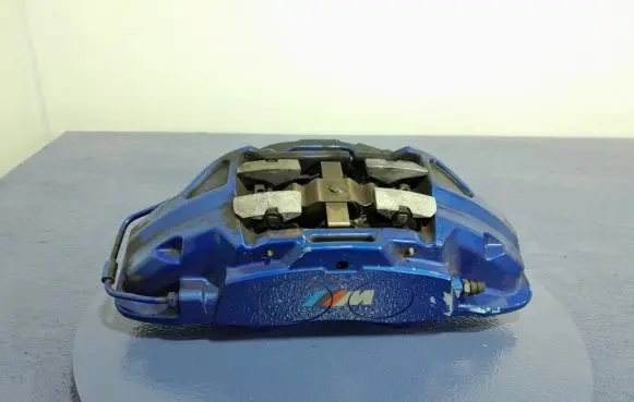 BMW 1 F40 Front brake caliper 0130309508