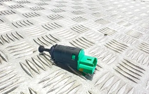 Peugeot 207 CC Brake pedal sensor switch 9665602380 95835T