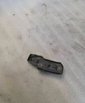 Volkswagen PASSAT B5.5 Front bumper mounting bracket 3B0807184E