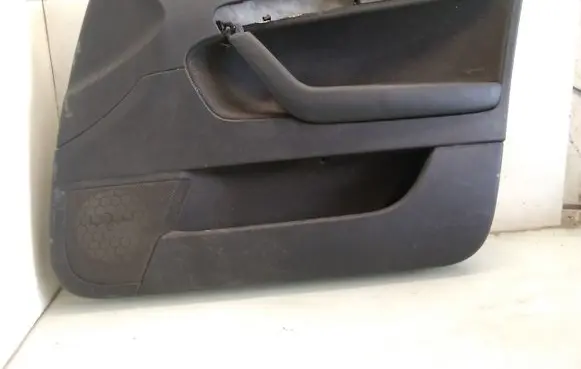 Audi A3 S3 8P Front door card panel trim