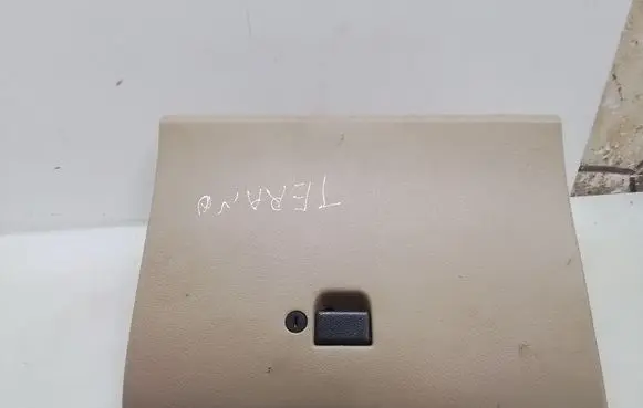 Nissan Terrano Glove box