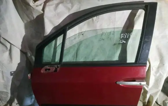 Citroen C8 Front door raudonos