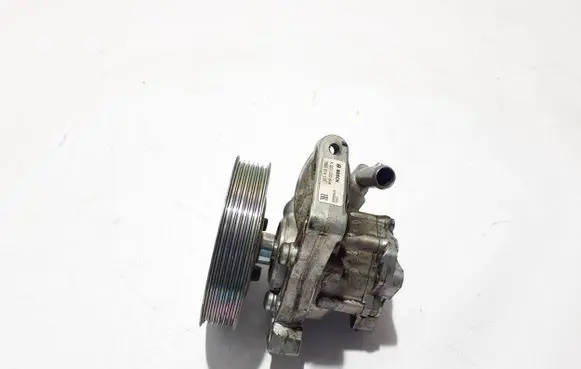 Volvo XC90 Power steering pump 36002257