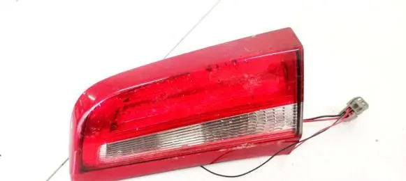 Volvo S60 Tailgate rear/tail lights
