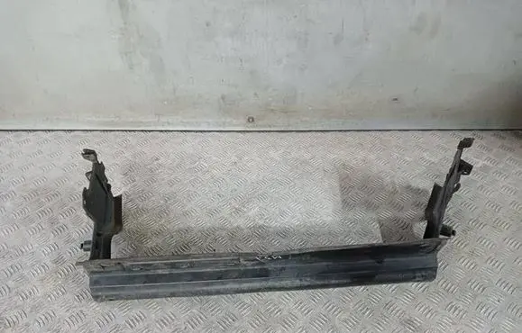 BMW 7 G11 G12 Radiator trim 7475263 74850613 745263