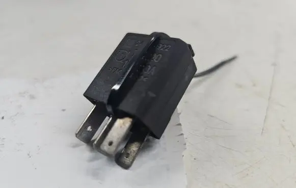 Opel Meriva A Other relay 24435922