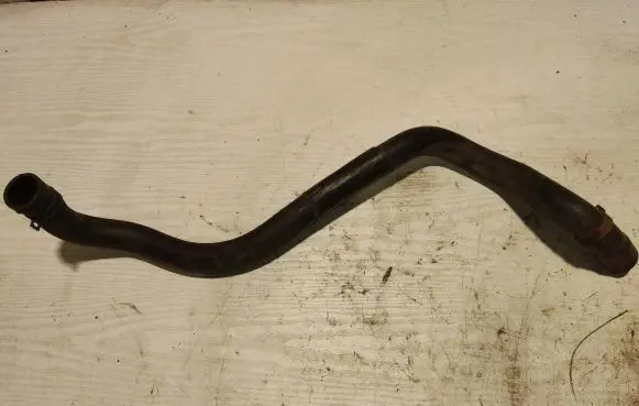 Volkswagen Golf IV Engine coolant pipe/hose 15705T1
