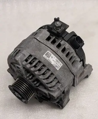 BMW 3 F30 F35 F31 Generator/alternator 7640132 14V180A 03D30