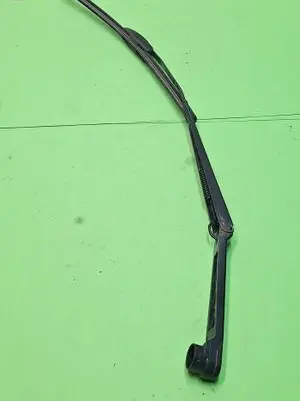 Subaru Forester SH Windshield/front glass wiper blade 