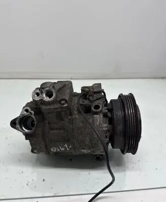 Volkswagen PASSAT B5.5 Air conditioning (A/C) compressor (pump) 8D0260808 4472208182 7SBU16C
