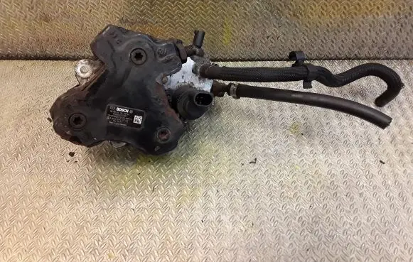 Mercedes-Benz B W245 Mechanical fuel pump 6400700701 A6400700701