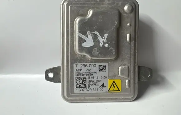 BMW 5 F10 F11 Headlight ballast module Xenon 7296090 130732931700 10EEG111308