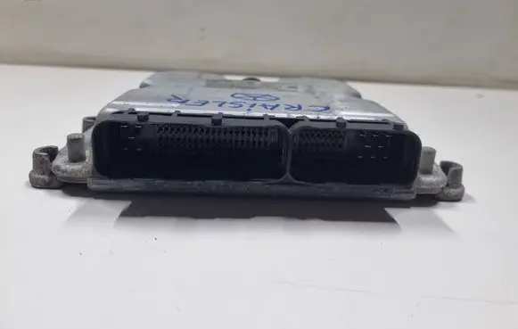 Chrysler PT Cruiser Engine control unit/module 1039S00269 0281010292 P05033032AF