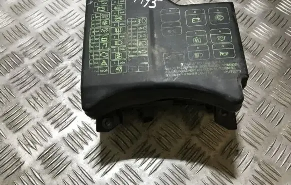 Mitsubishi Carisma Fuse box set mr472273