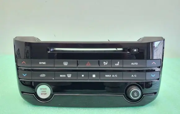 Jaguar F-Pace Climate control unit JK8318C858NB