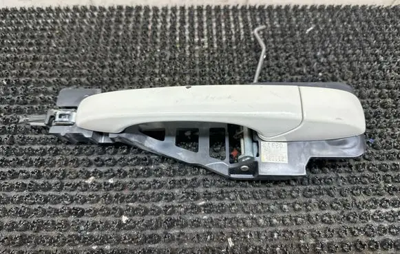 Dodge Durango III Rear door exterior handle 45812000