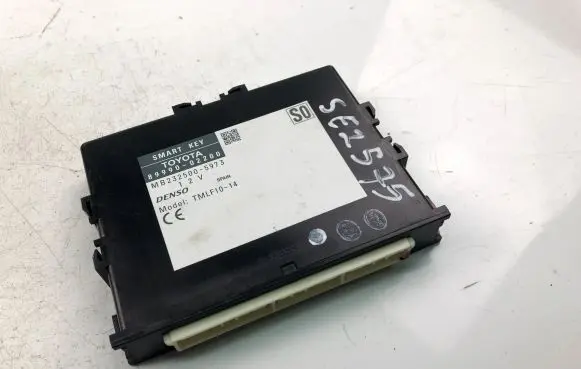 Toyota Auris E180 Other control units/modules 8999002200