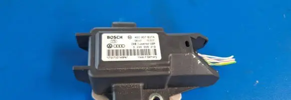Audi A6 S6 C5 4B ESP acceleration yaw rate sensor 4b0907637a
