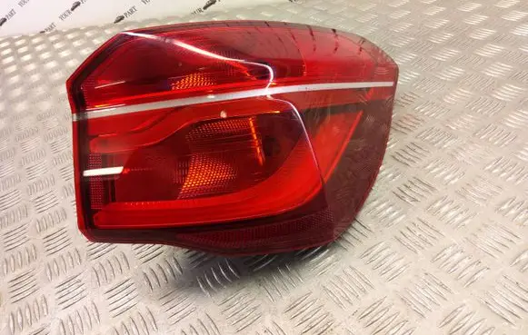 BMW X1 F48 F49 Rear/tail lights 7350718
