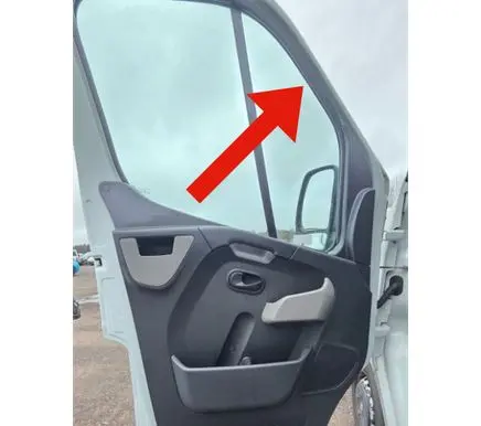 Opel Movano B Rubber seal front door window/glass 