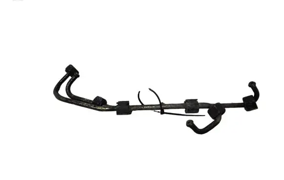 Volkswagen II LT Fuel injector supply line/pipe 