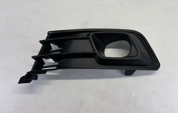 Renault Captur Front bumper lower grill 261A39427R K3230