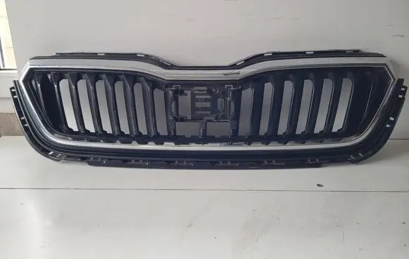 Skoda Scala Front bumper upper radiator grill 657853653
