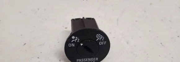Opel Astra J Passenger airbag on/off switch 13268602 ATRBAG