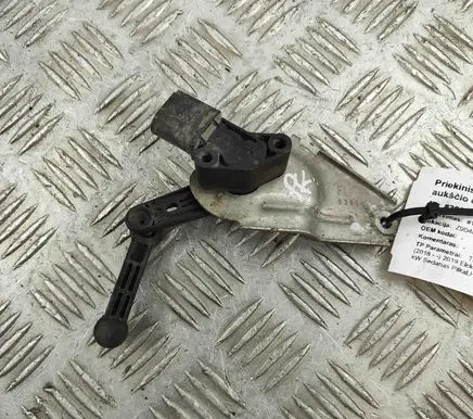 Headlight/headlamp level sensor