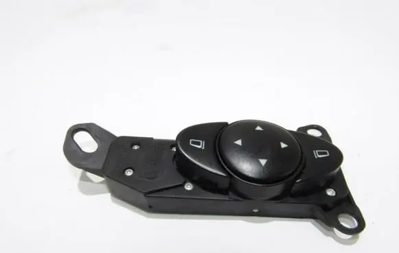 Wing mirror switch