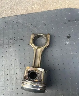 BMW 3 E90 E91 Piston 0840ZU