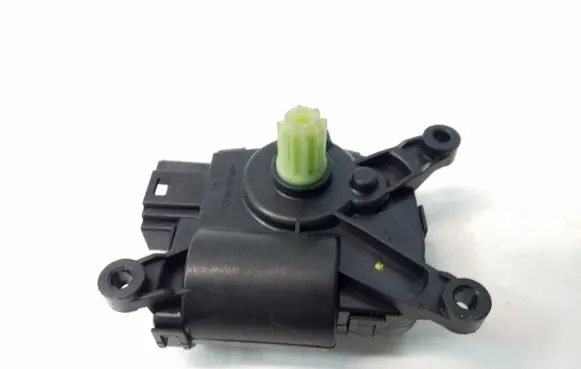 Chrysler 200 Air flap motor/actuator AA1138003800