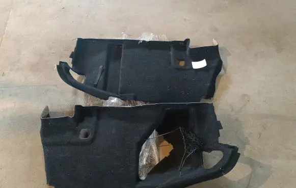 Opel Insignia A Trunk/boot lower side trim panel 18272918