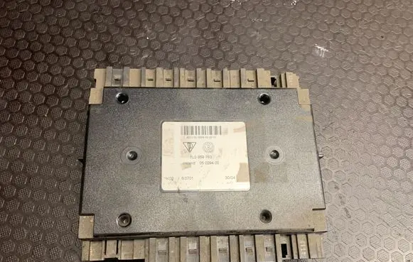 Volkswagen Touareg I Seat control module 7L0959760