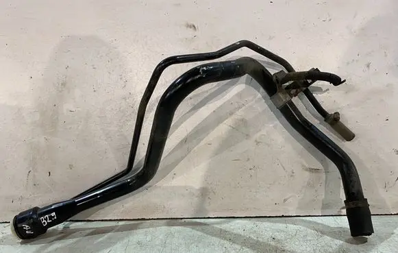 Toyota Avensis T270 Fuel line/pipe/hose